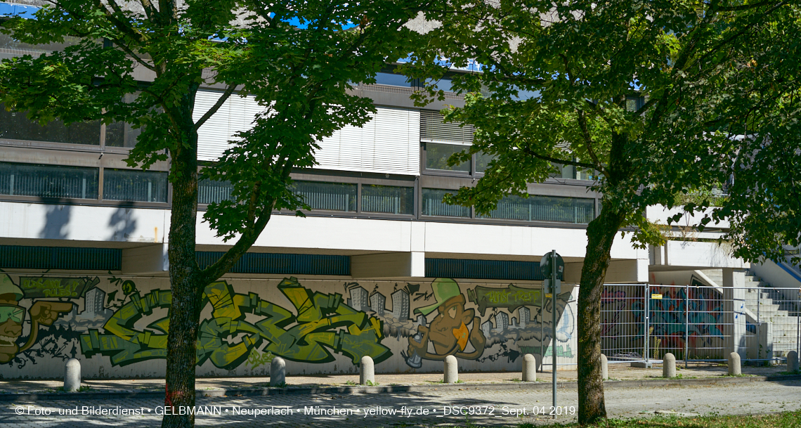 04.09.2019 - Einkaufs- und Wohnzentrum Quiddestraße in Neuperlach